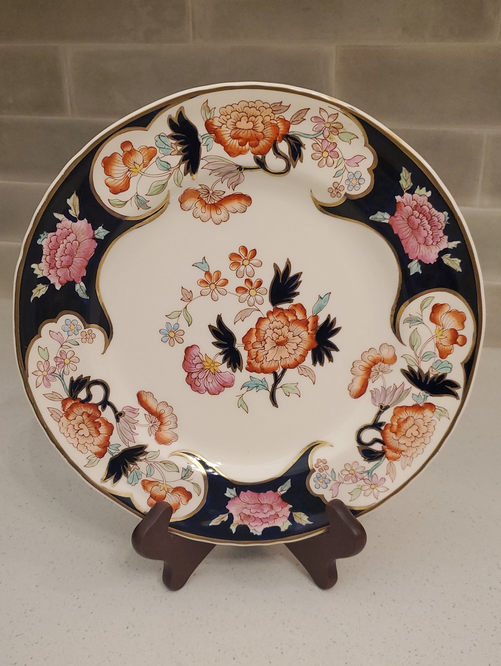 Mason's Patent Ironstone Vintage Dinnerplate 10 1/2 inch England